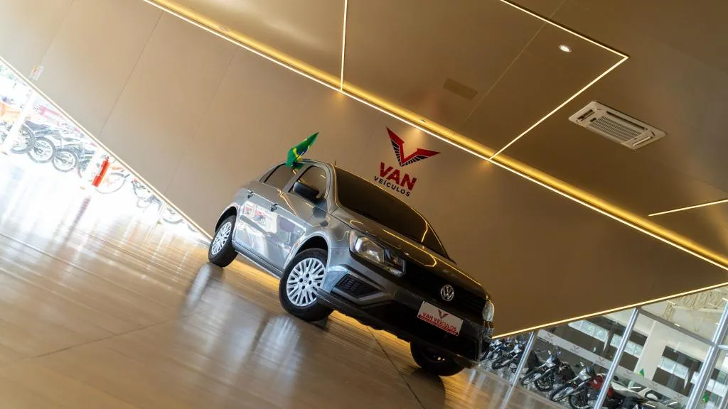 Volkswagen Gol 2022 cinza