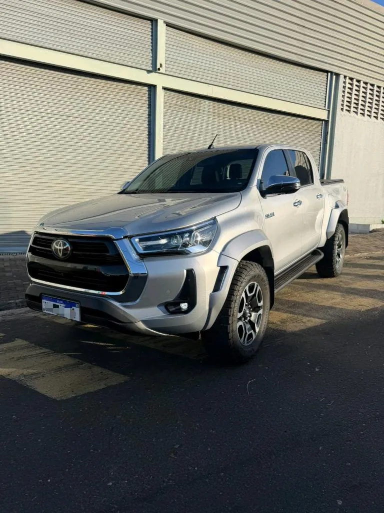 Toyota Hilux SRX Plus 2.8 TDI 4x4 Cabine Dupla 2025, foto 2